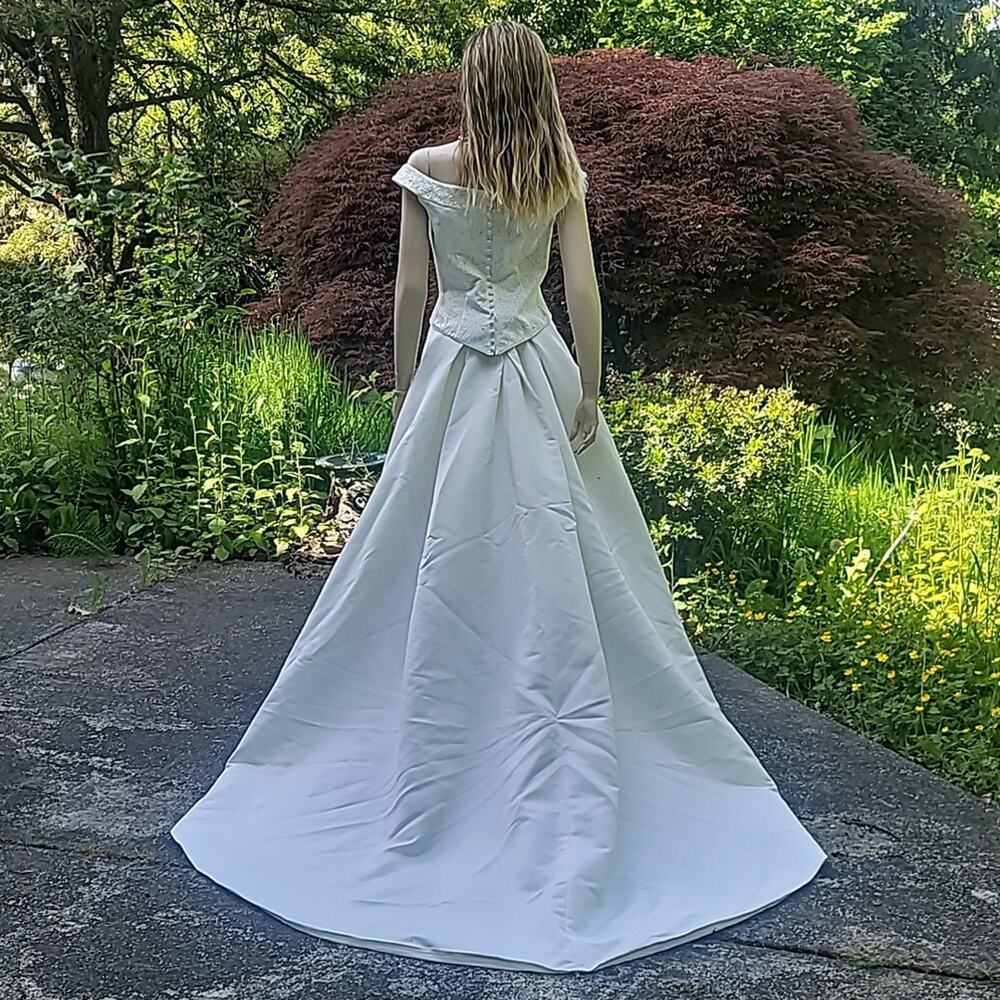 LANA BISSET sz 10 Wedding Dress with train BEADED 2 PIECE